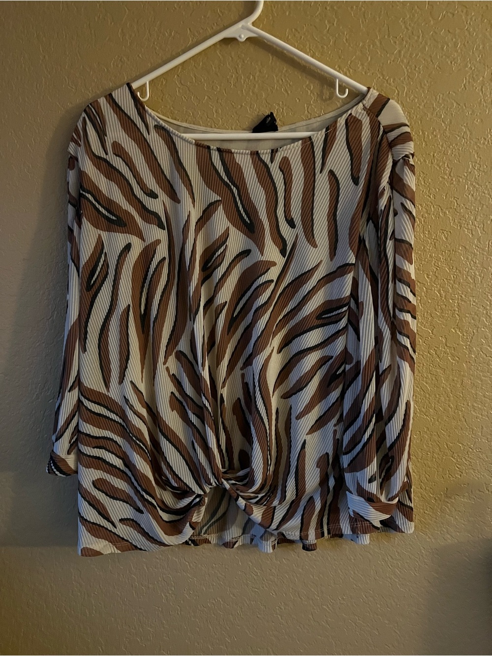 W5 Long-Sleeve Twist-Front Zebra Print Top - White & Brown